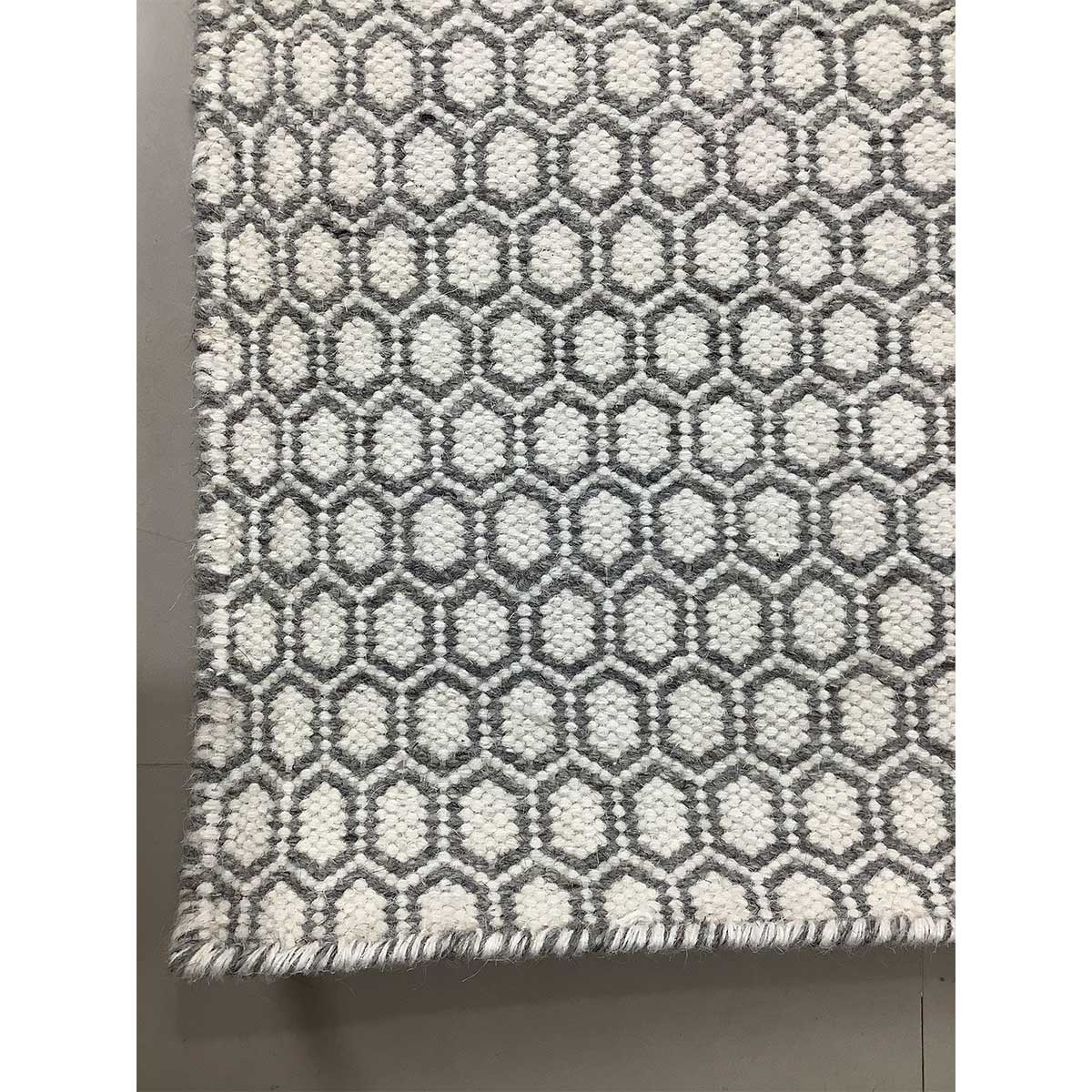 Handcrafted Wool Rug Geometric Design Flat Weave Grey Color (Design FL-041) in London