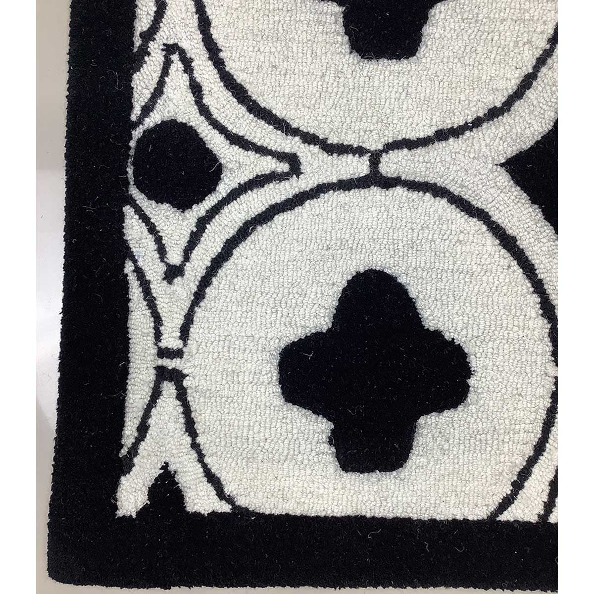 Ivory and Black Hand-Tufted Wool Rug with Loop Cut (Design Code HT-021) in Birmingham