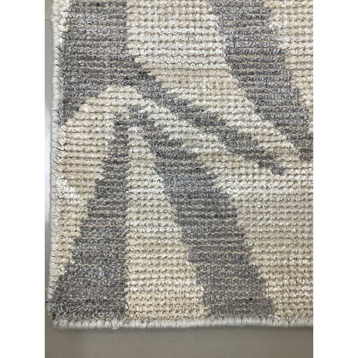 Premium Hand Woven Viscose Rug Silver Color Zero Pile Flat Weave Timeless and Durable (Design OD-009) in Noida