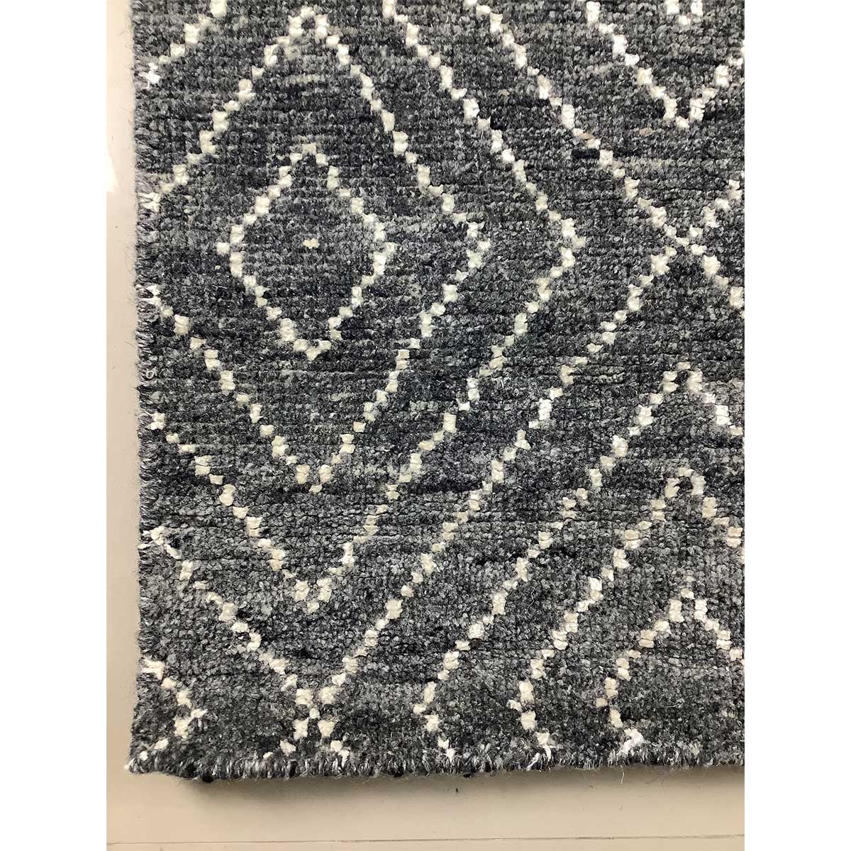 Coal Geometric Hand-Knotted Wool Rug – Luxury (Design Code TX-008) in Croatia